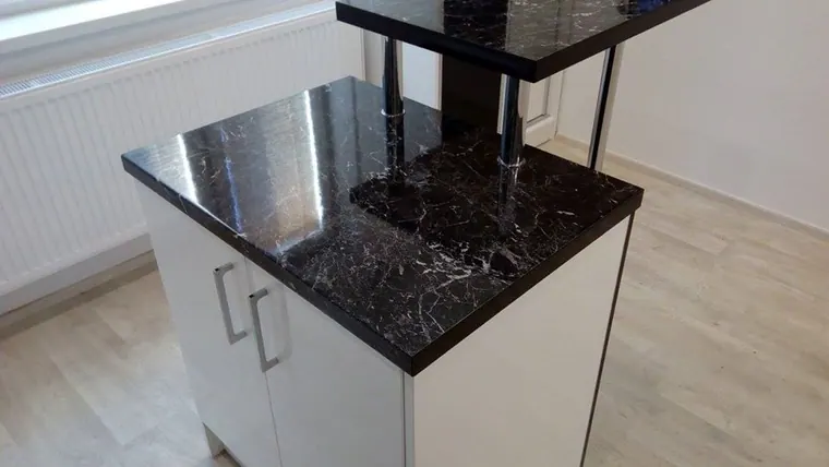 Kuchyňské linky na míru — realizace D & M Kuchyně č. 75