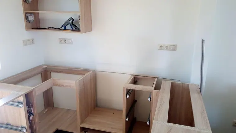 Kuchyňské linky na míru — realizace D & M Kuchyně č. 55