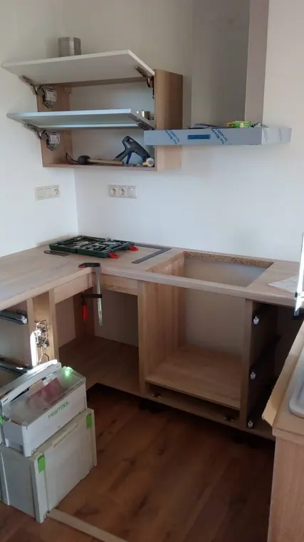 Kuchyňské linky na míru — realizace D & M Kuchyně č. 52