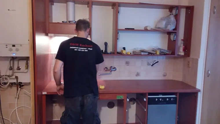 Kuchyňské linky na míru — realizace D & M Kuchyně č. 48