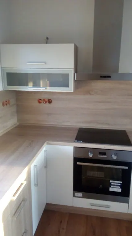 Kuchyňské linky na míru — realizace D & M Kuchyně č. 45