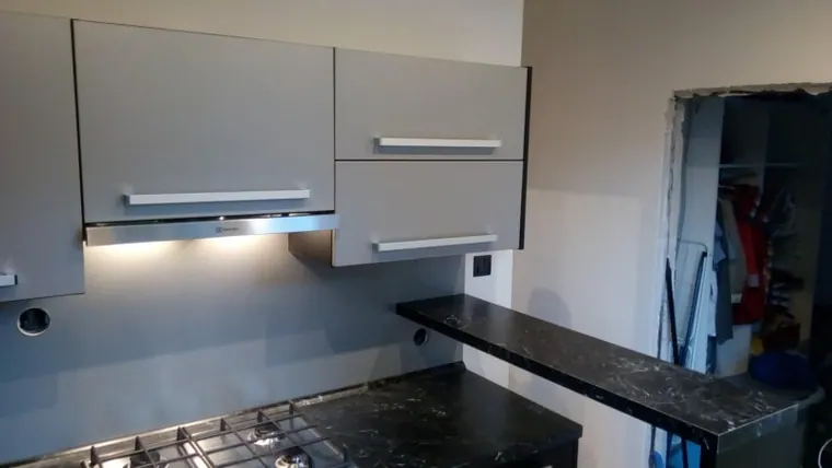 Kuchyňské linky na míru — realizace D & M Kuchyně č. 132