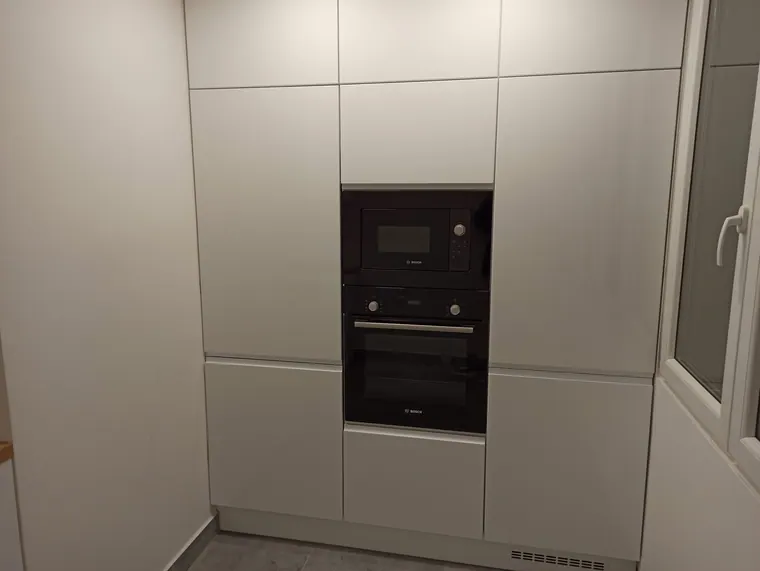 Kuchyňské linky na míru — realizace D & M Kuchyně č. 37