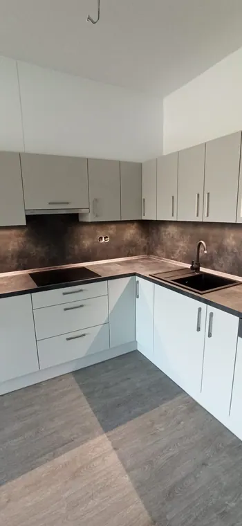 Kuchyňské linky na míru — realizace D & M Kuchyně č. 22