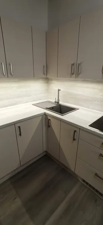 Kuchyňské linky na míru — realizace D & M Kuchyně č. 12