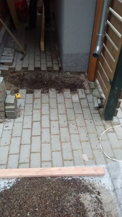 Ostatní na míru — realizace D & M Kuchyně č. 13